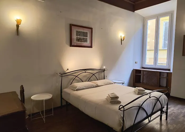 Fontana Di Trevi Elegant And Exclusive Apartment
